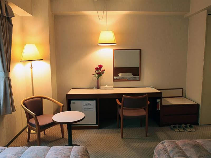 Quincy'S Inn Toyohashi Esterno foto